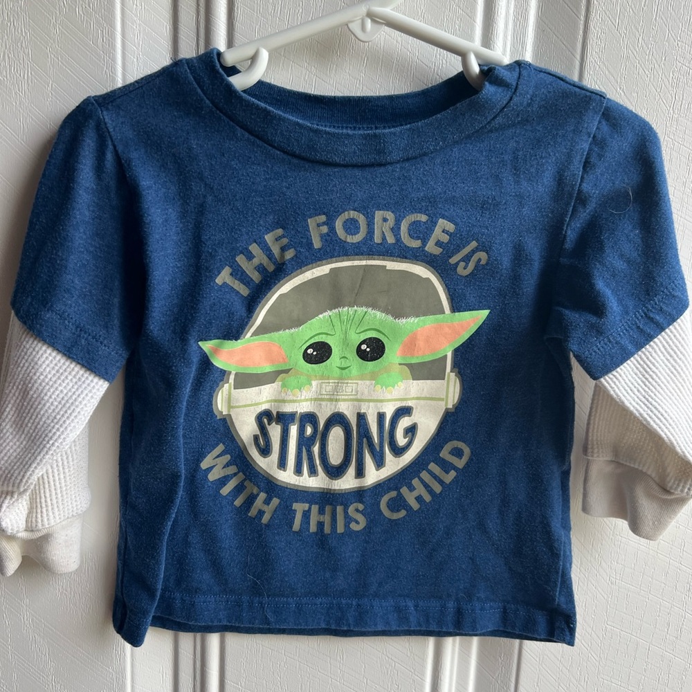 Star Wars shirt slightly used 18 th month